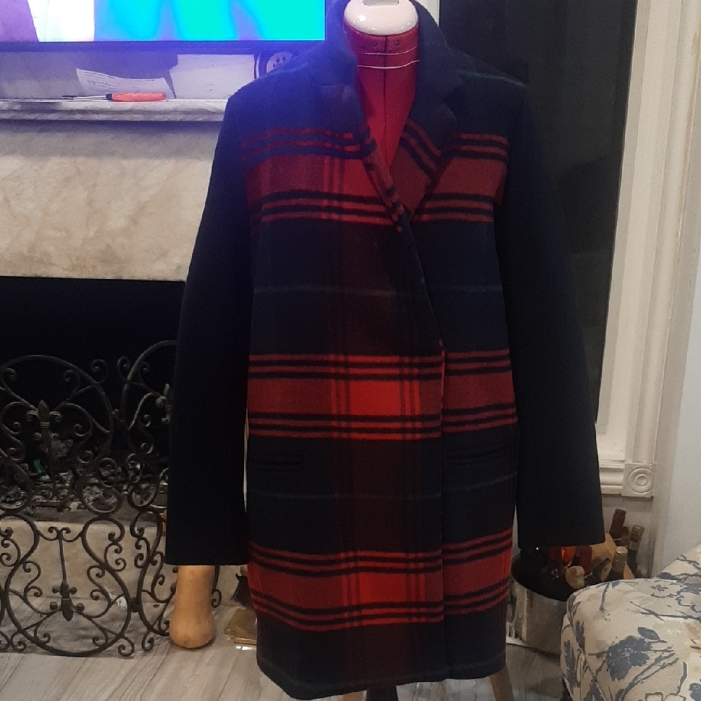 Plaid Women's Coat - Red and Black